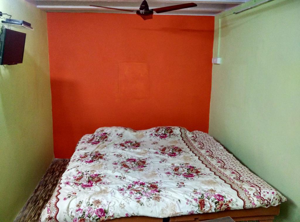 Radha Krishna Home Bénarès Extérieur photo