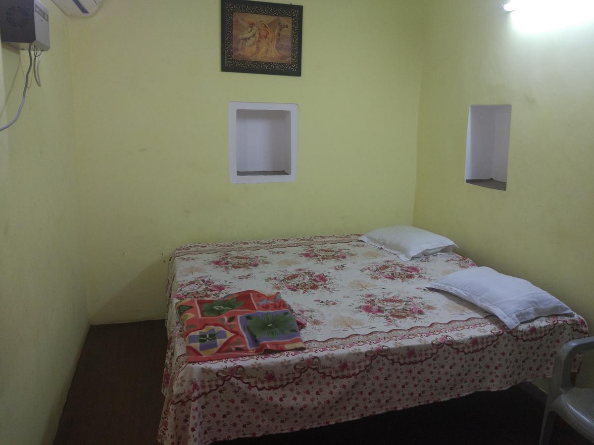 Radha Krishna Home Bénarès Extérieur photo