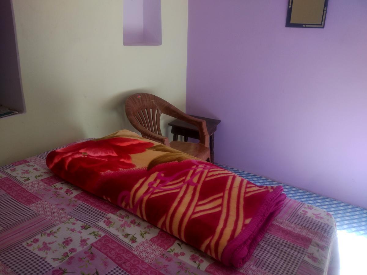 Radha Krishna Home Bénarès Extérieur photo