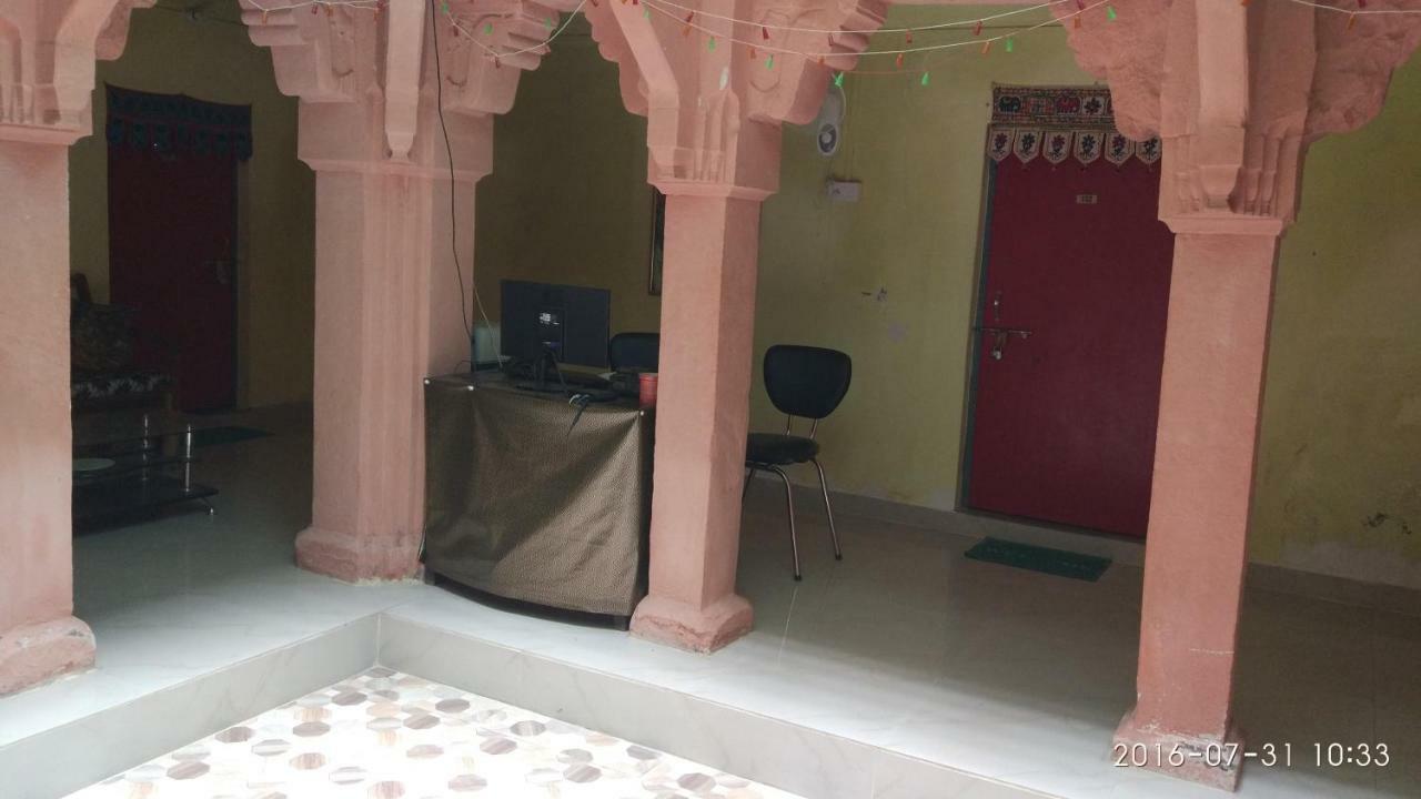 Radha Krishna Home Bénarès Extérieur photo